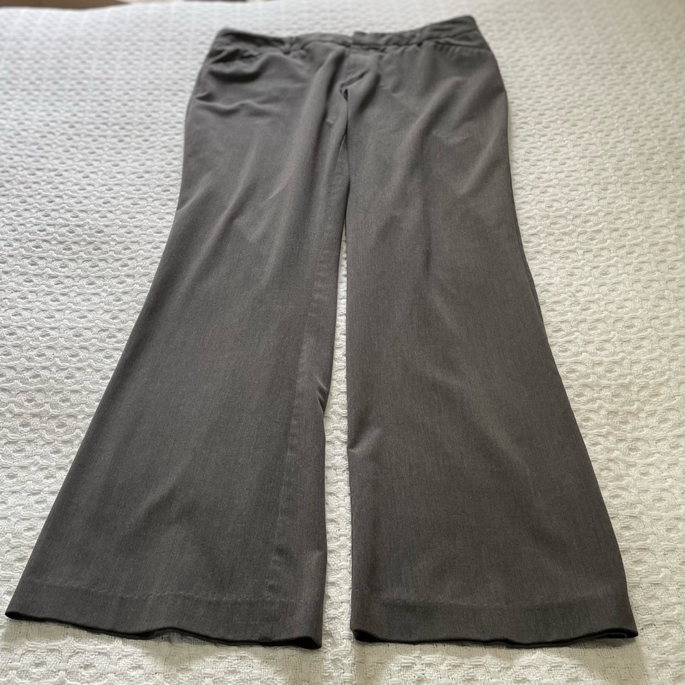 Mossimo Supply Co. Gray Trousers ~ Size 10~
Office or Business Casual